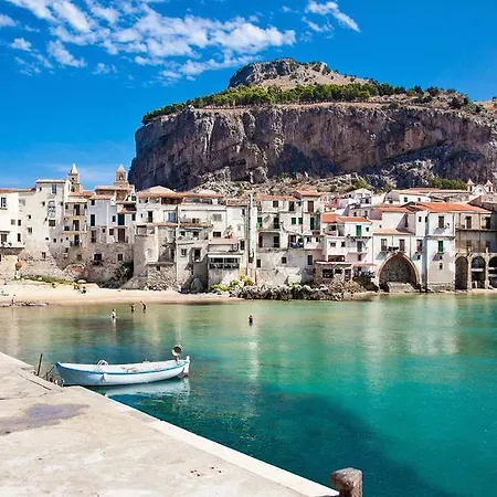 Archimede Lounge Apartment Cefalu Exterior photo