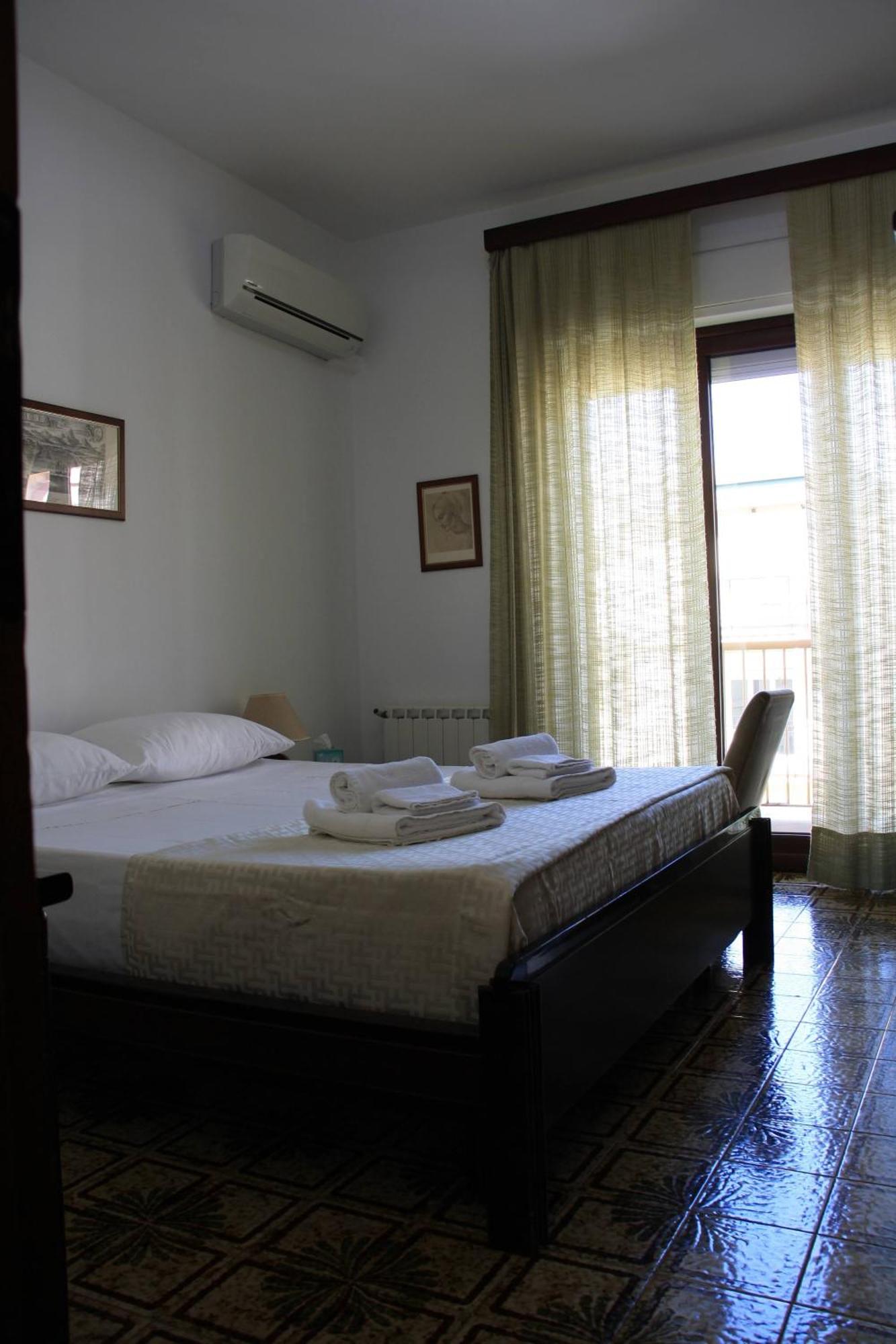 Archimede Lounge Apartment *